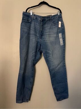 Old Navy Sz 22 Light Wash Woman’ Jeans - Rockstar Fit